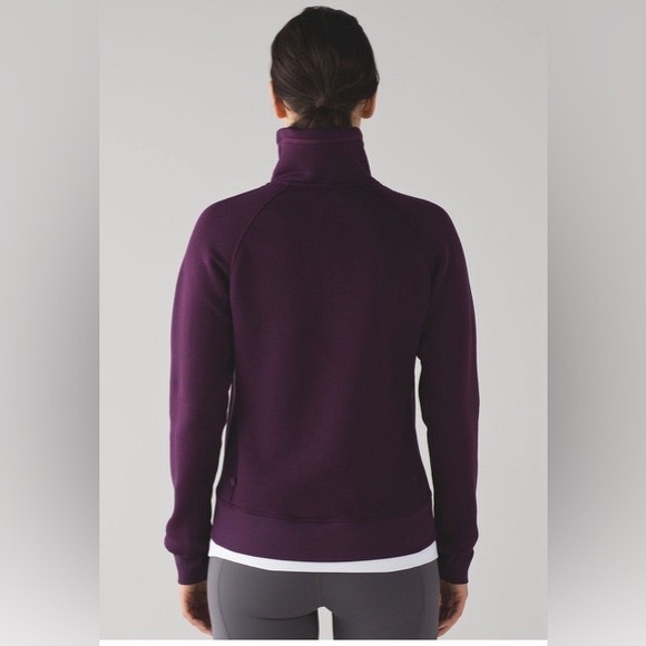 Lululemon Kick The Cold Jacket Darkest Magenta Athleisure Activewear Women’s 12 - Picture 3 of 13